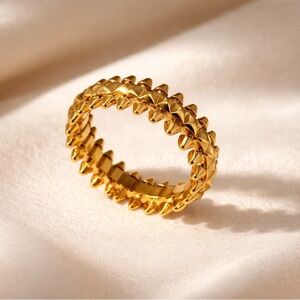 Gold Spiked Ring Clash de Gold Style